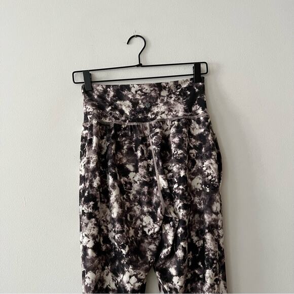 Athleta Salutation Printed High Rise Joggers - Picture 8 of 9